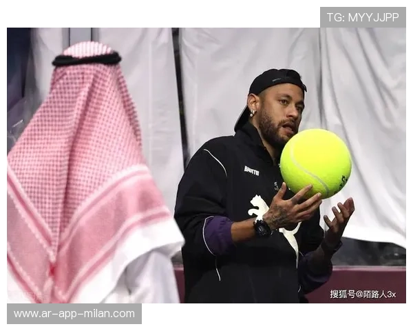 内马尔花式过人连环秀技，利雅得全场尖叫