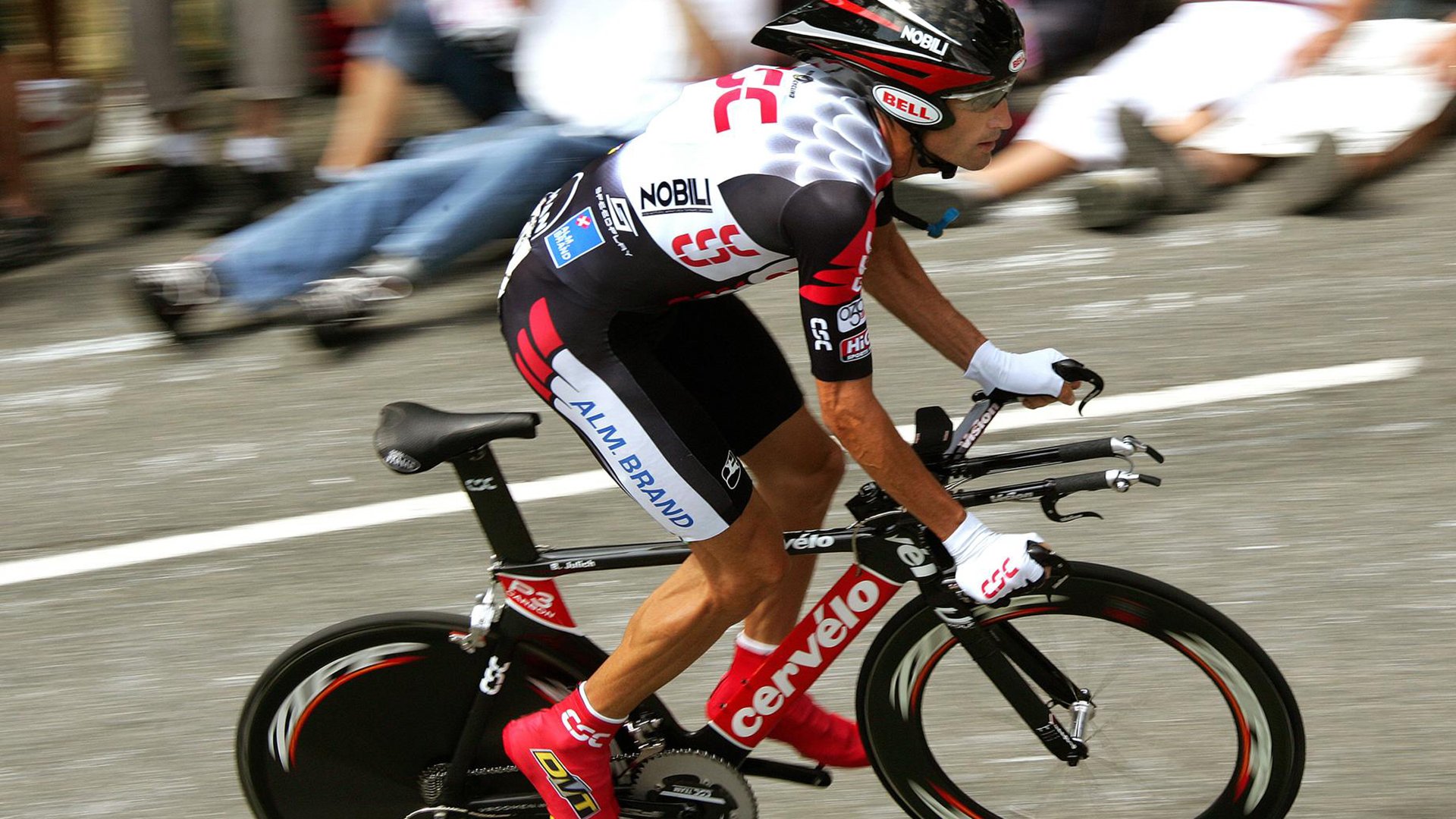 欧洲足坛探讨世界杯与欧冠兼顾难题 赛历改革箭在弦上